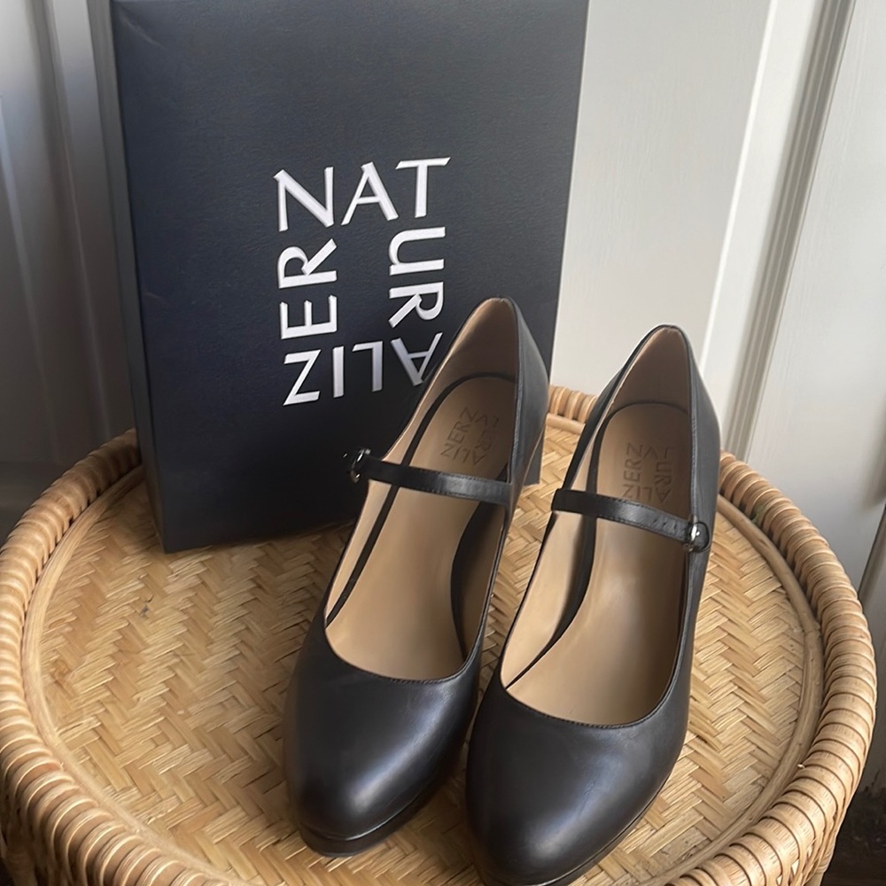 Naturalizer Mary Jane’s